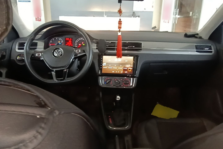 Volkswagen Santana 2020 car image #10