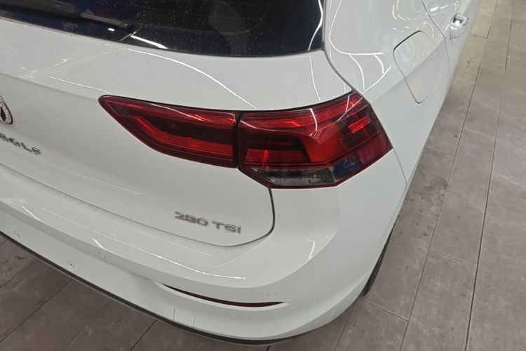 Volkswagen Golf 2021 car image #8