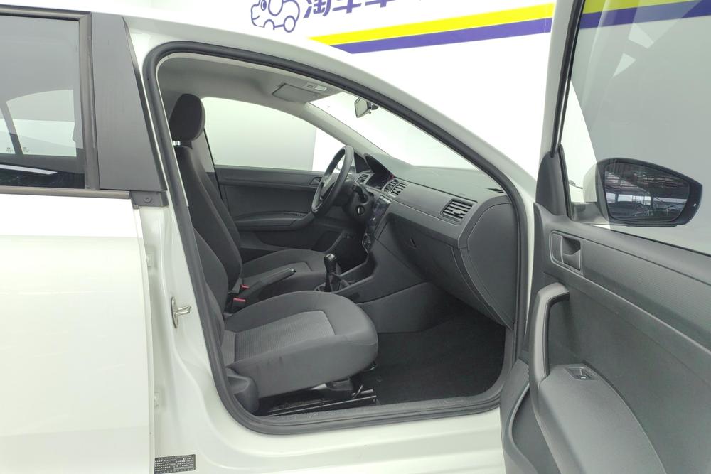 Volkswagen Santana 2021 car image #15
