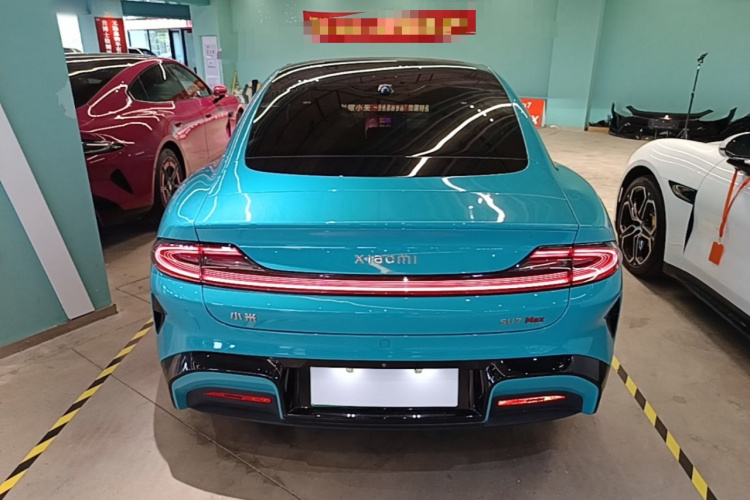 MI SU7 2024 immagine di auto #6