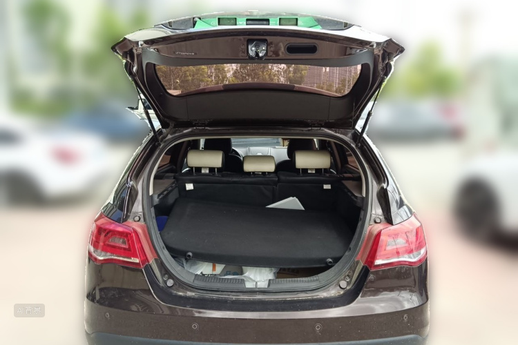 GEELY Emgrand 2016 car image #21