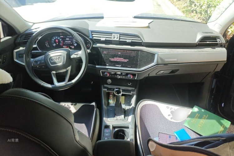 Audi Q3 2021 car image #11