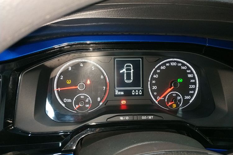 Volkswagen Polo 2021 car image #12