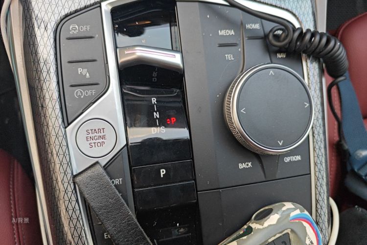 BMW 3 Series 2024 صورة سيارة #16