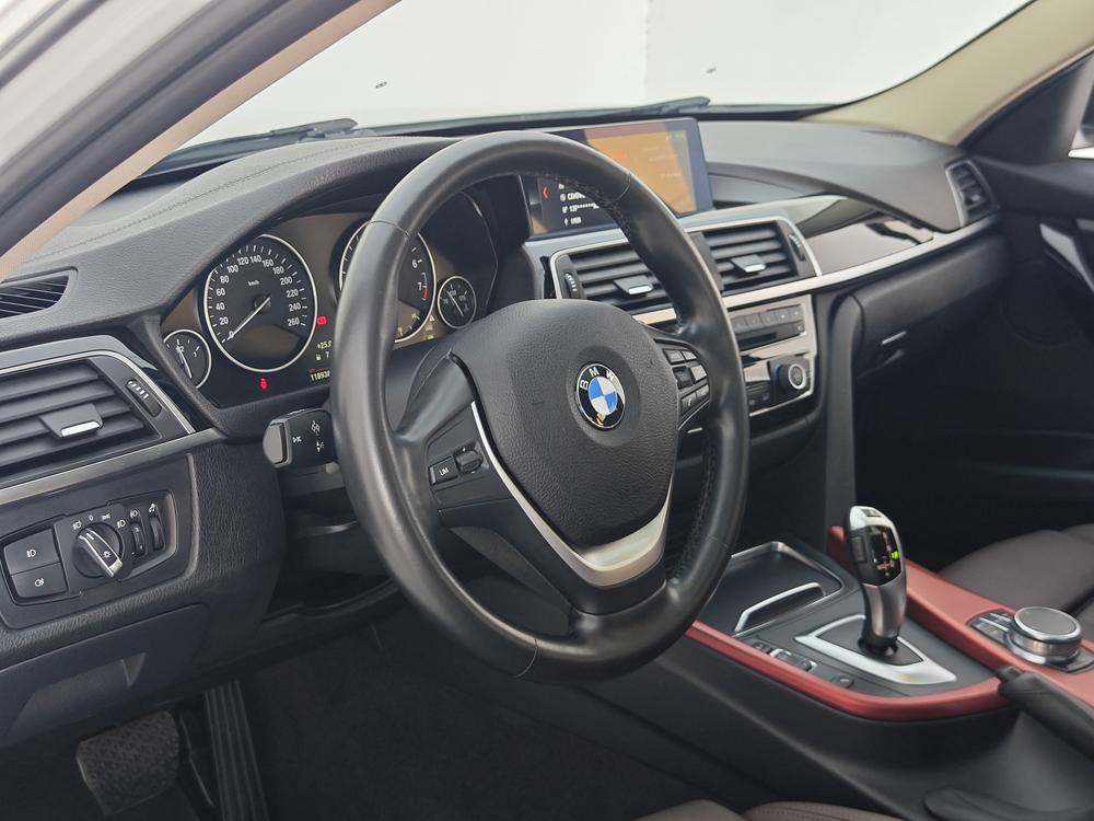 BMW 3 Series 2019 #16 BMW 3 Series 2019 car image #16