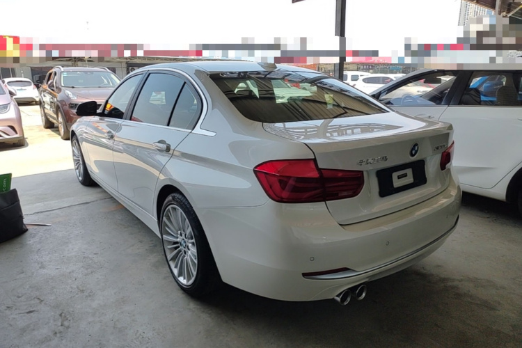 BMW 3 Series 2018 #5 BMW 3 Series 2018 car image #5