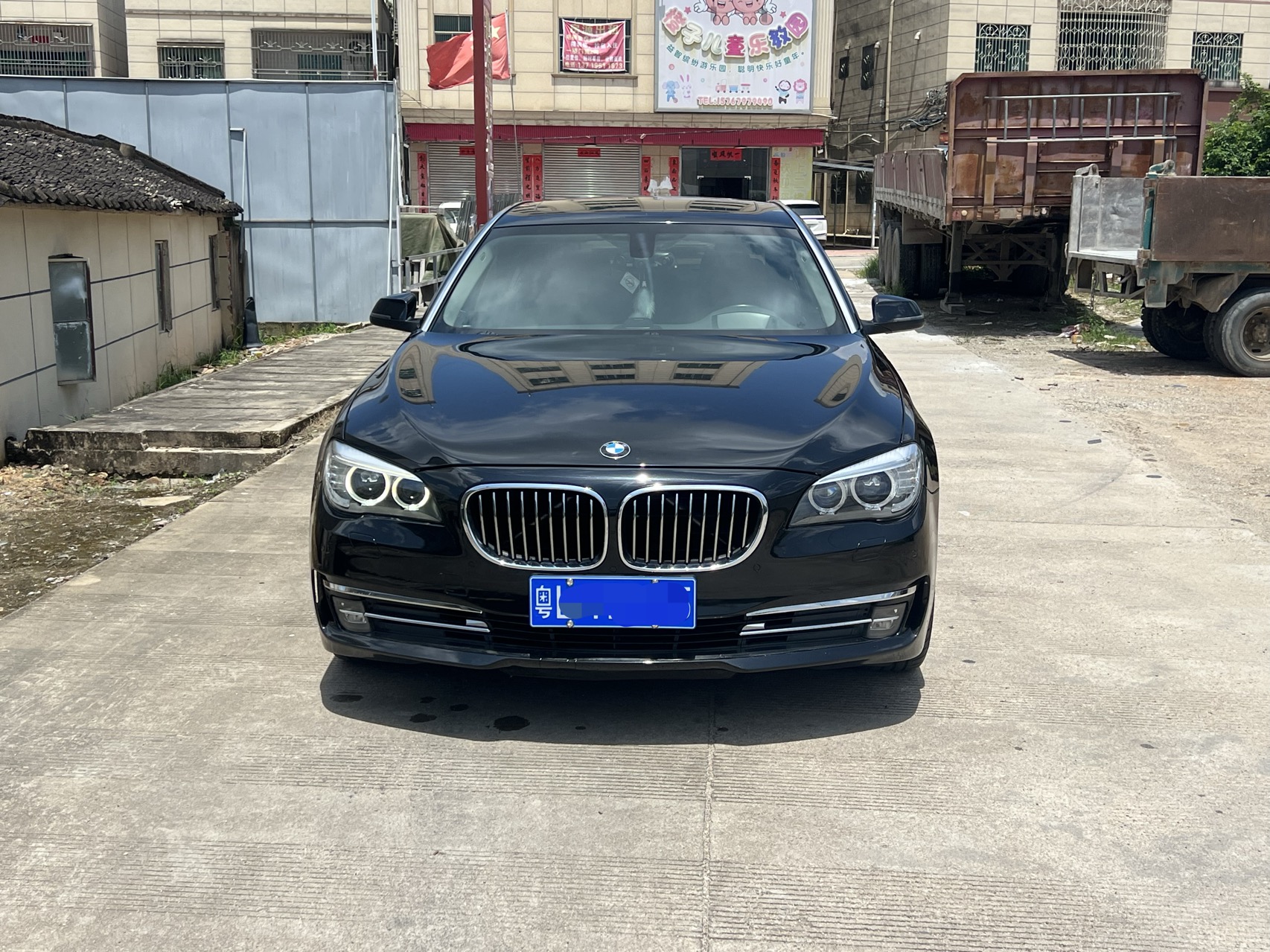 BMW 7 Series 2015 #2 BMW 7 Series 2015 car image #2