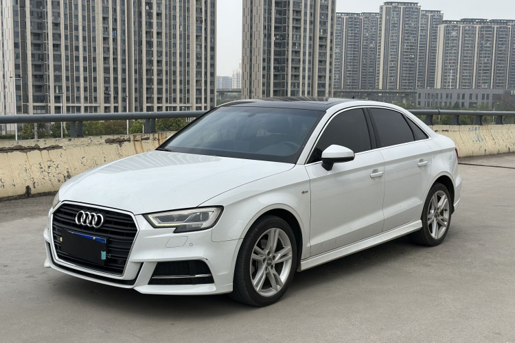 Audi A3 2020 car image #2
