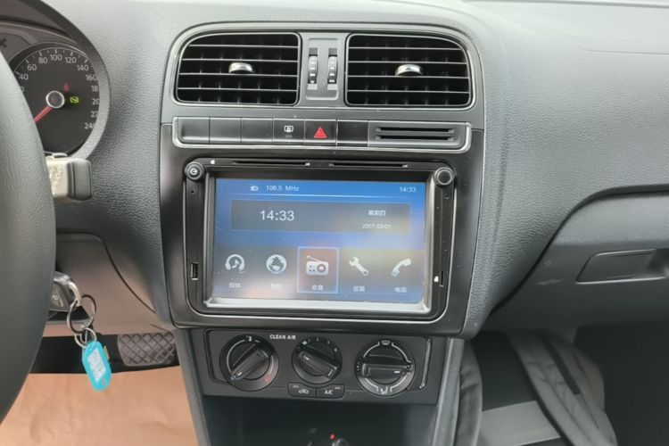 Volkswagen Polo 2016 #13 Volkswagen Polo 2016 car image #13
