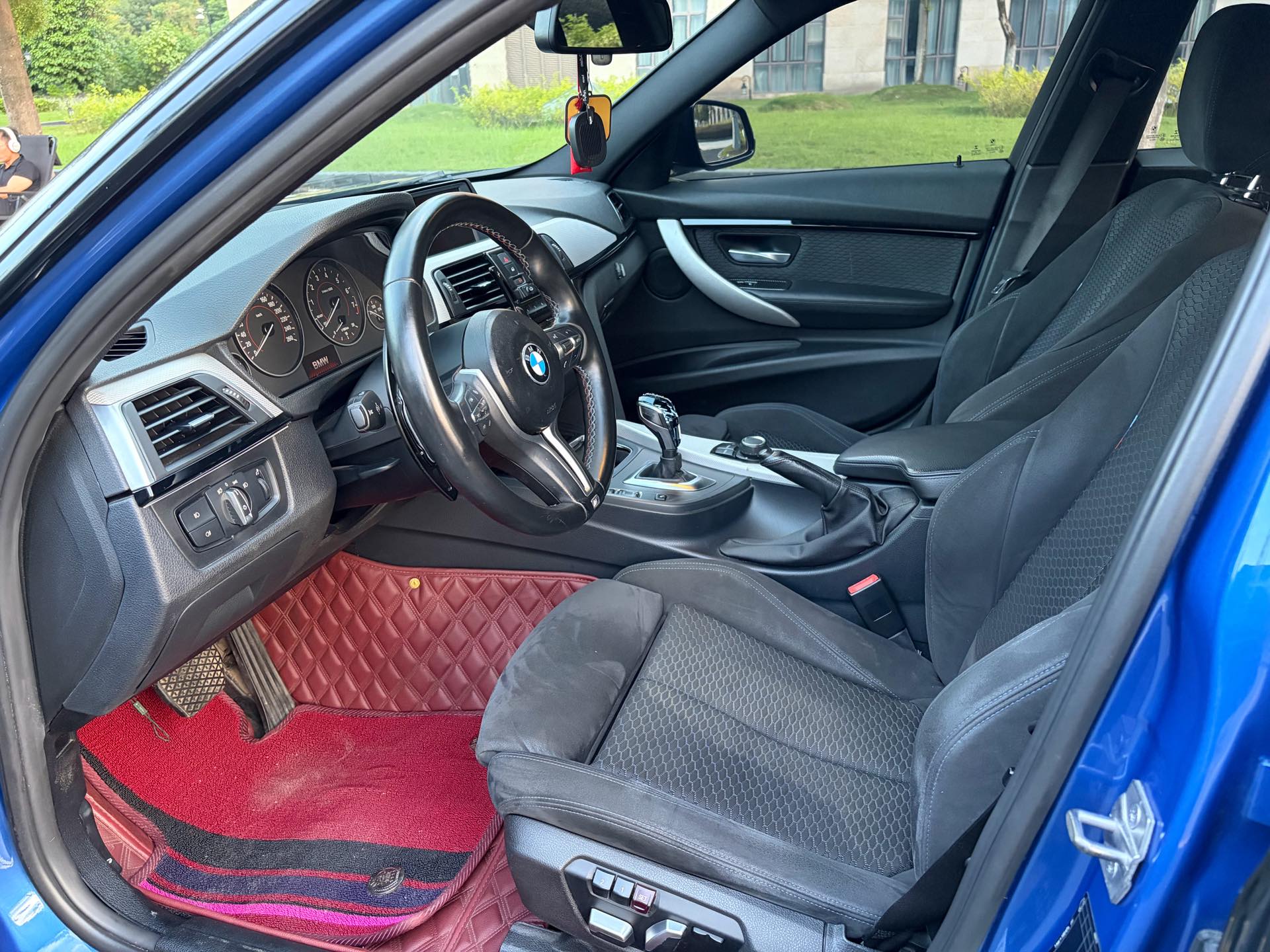 BMW 3 Series 2017 #4 BMW 3 Series 2017 car image #4