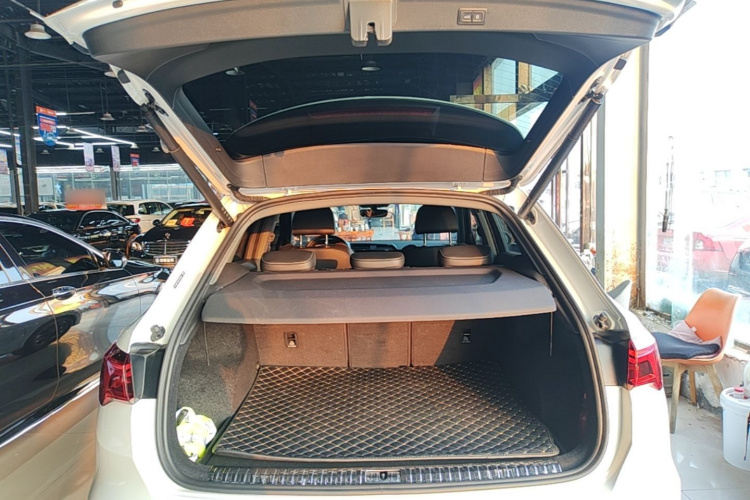 Audi Q3 2024 car image #19