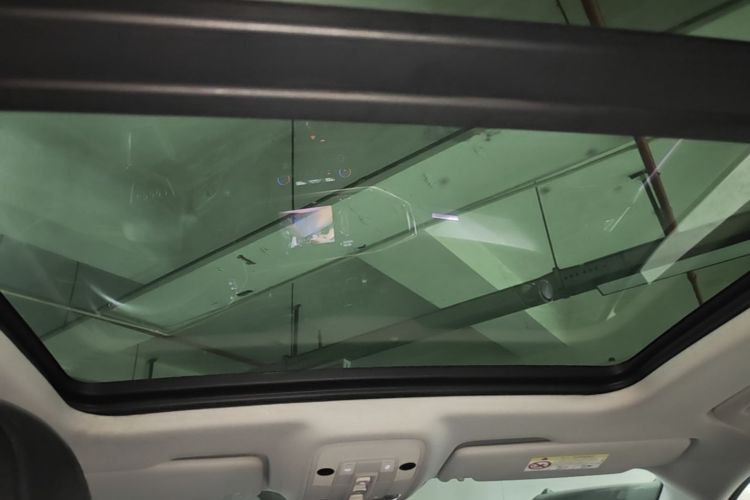 Audi Q3 2020 car image #18