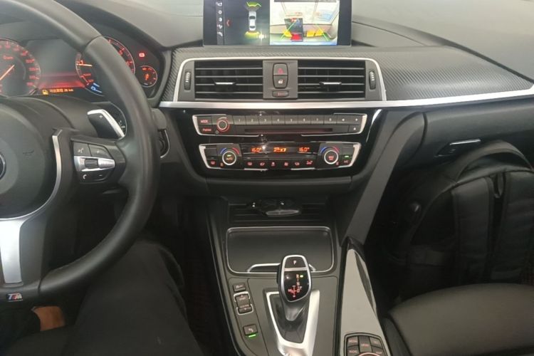 BMW 3 Series 2018 #14 BMW 3 Series 2018 car image #14
