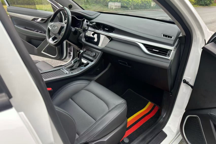 GEELY Emgrand 2020 car image #12
