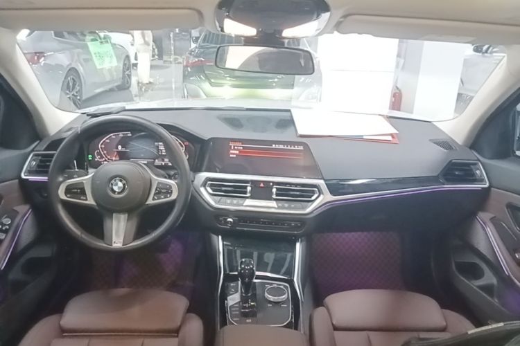 BMW 3 Series 2020 #10 BMW 3 Series 2020 car image #10