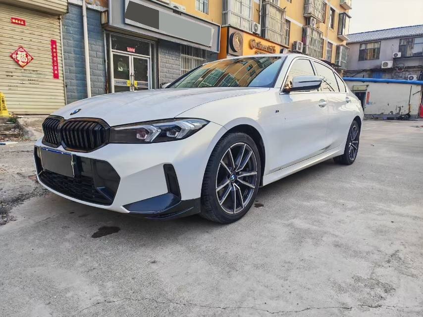 2023 2023 immagine di auto