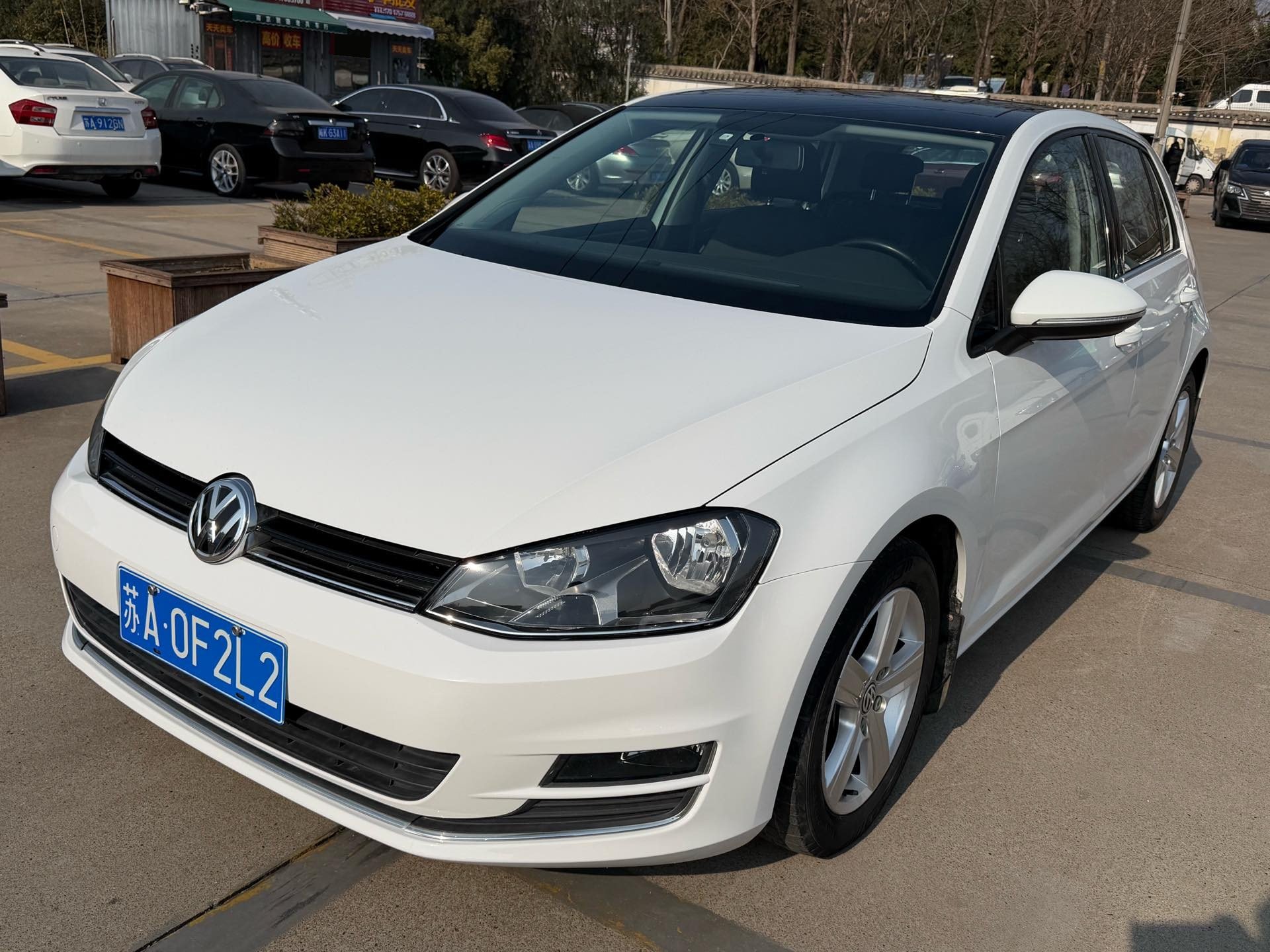 2015 2015 car image
