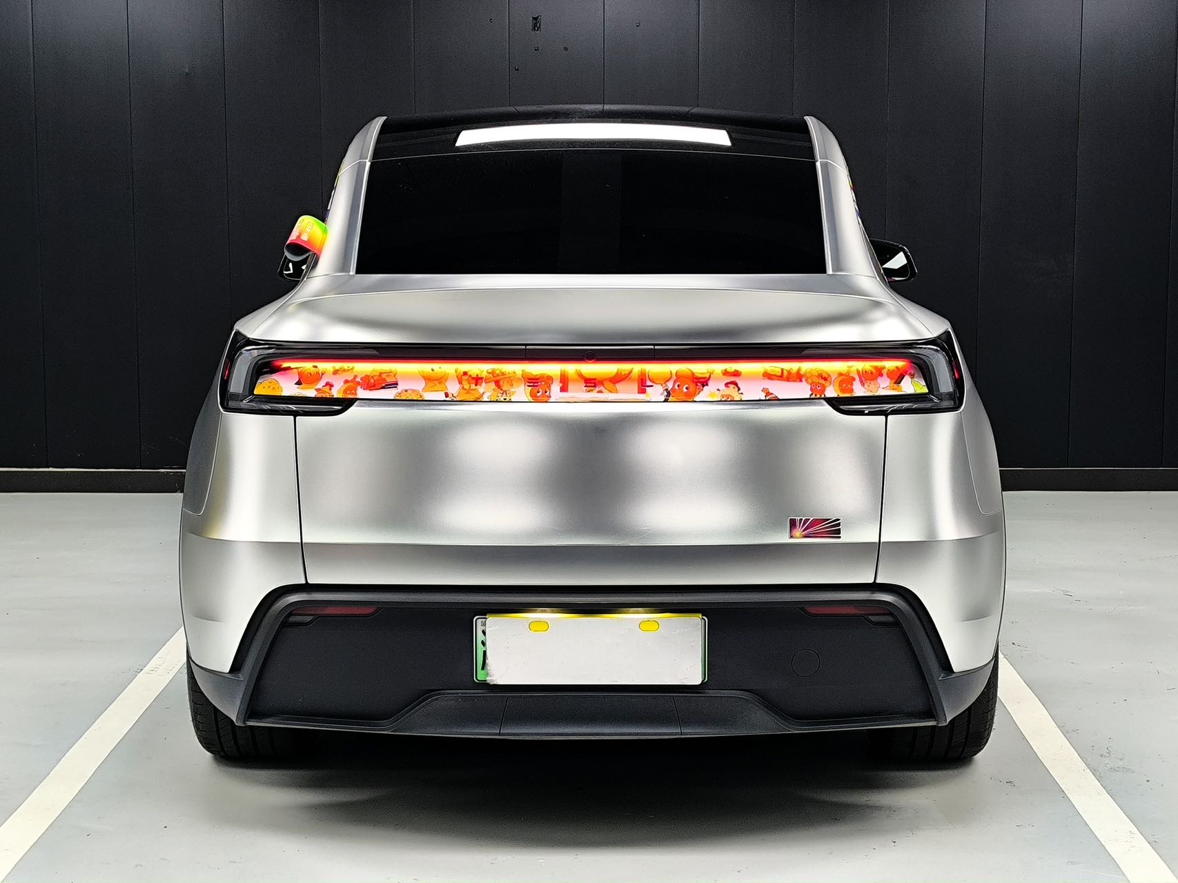 Tesla Model Y 2025 #8 Tesla Model Y 2025 car image #8