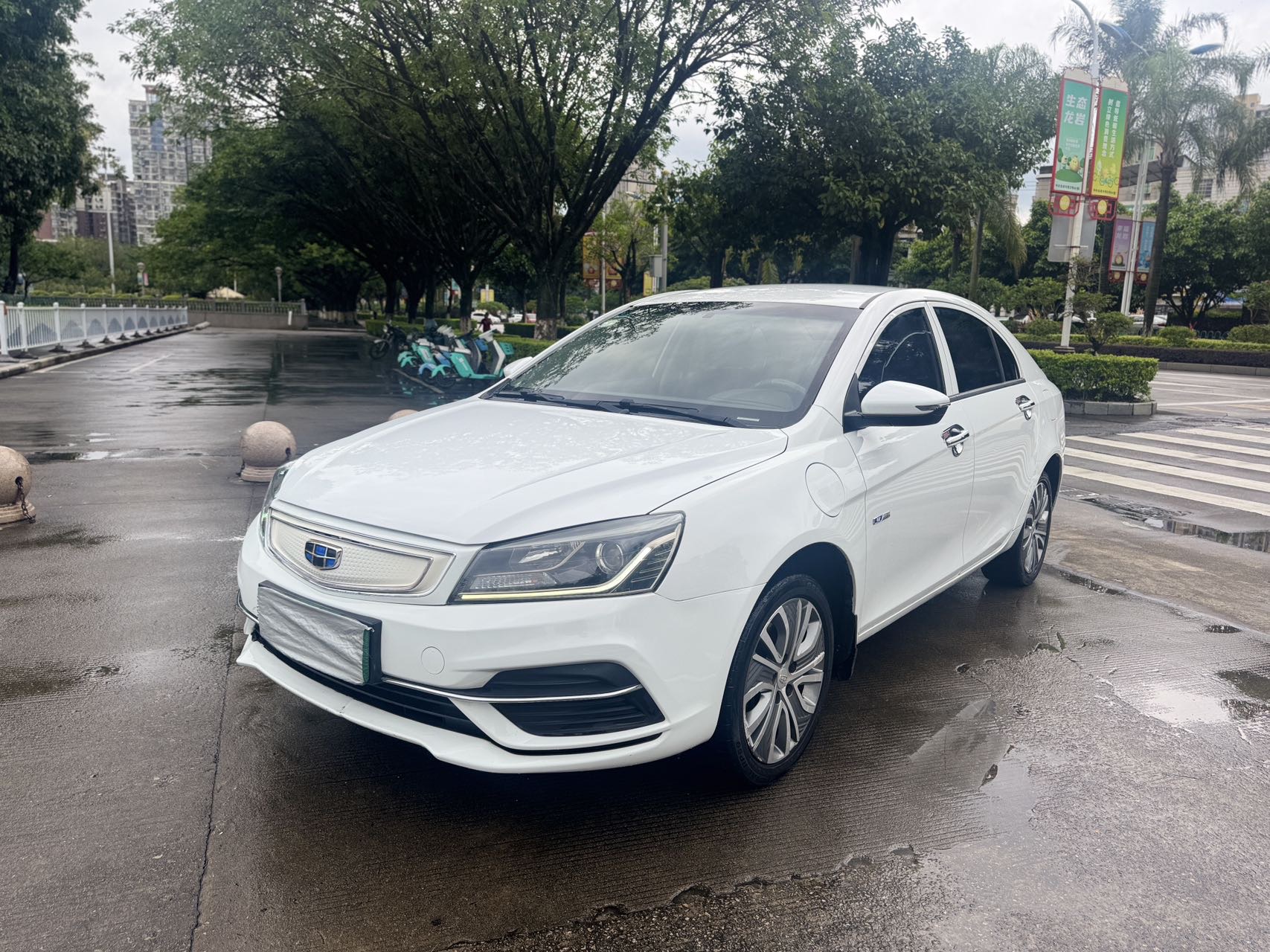 GEELY Emgrand New Energy 2018 immagine di auto 