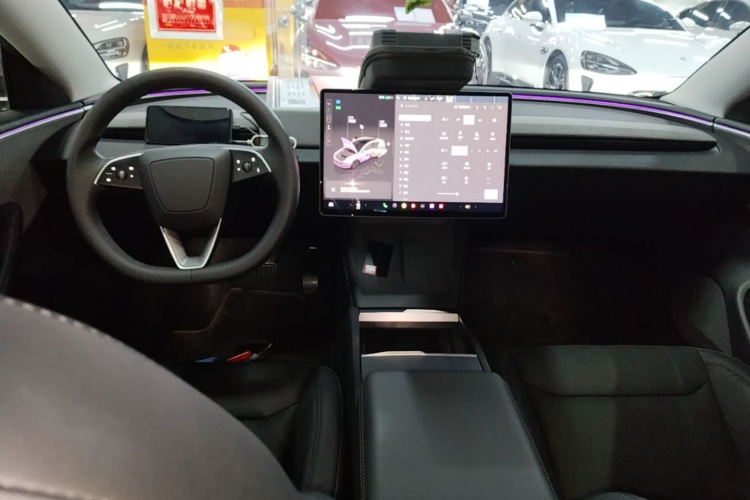 Tesla Model 3 2024 #10 Tesla Model 3 2024 car image #10