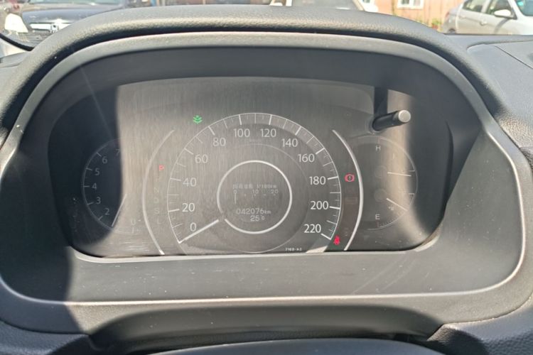 Honda CR-V 2016 immagine di auto #12