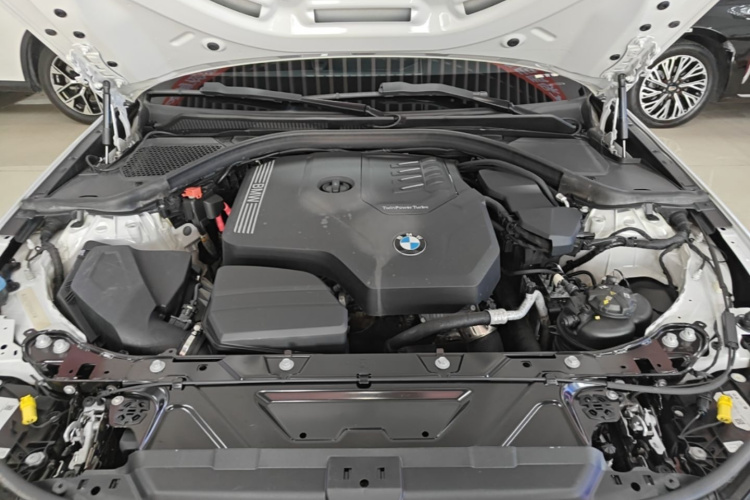 BMW 3 Series 2023 car image #20
