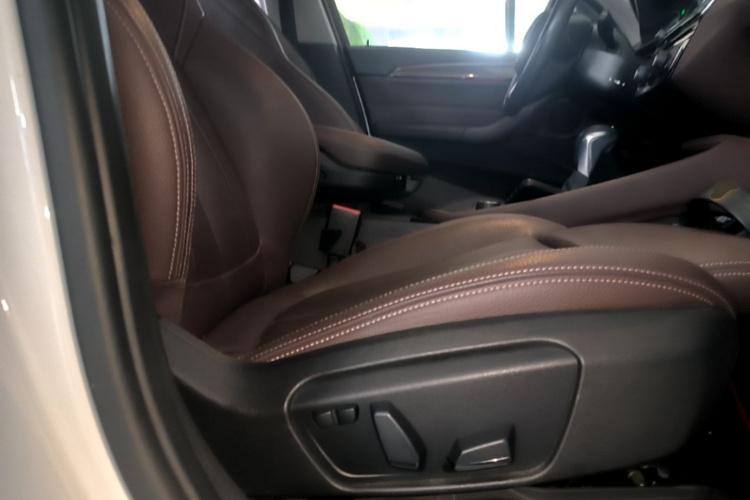 BMW X1 2018 #24 BMW X1 2018 car image #24