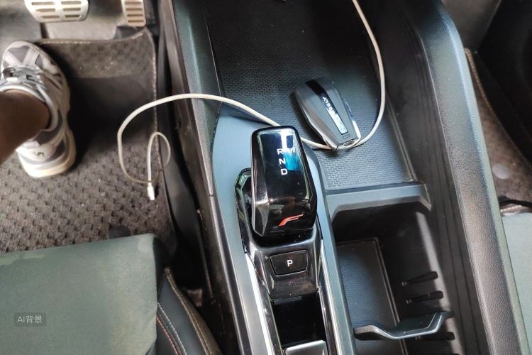 GEELY Binray 2022 car image #16