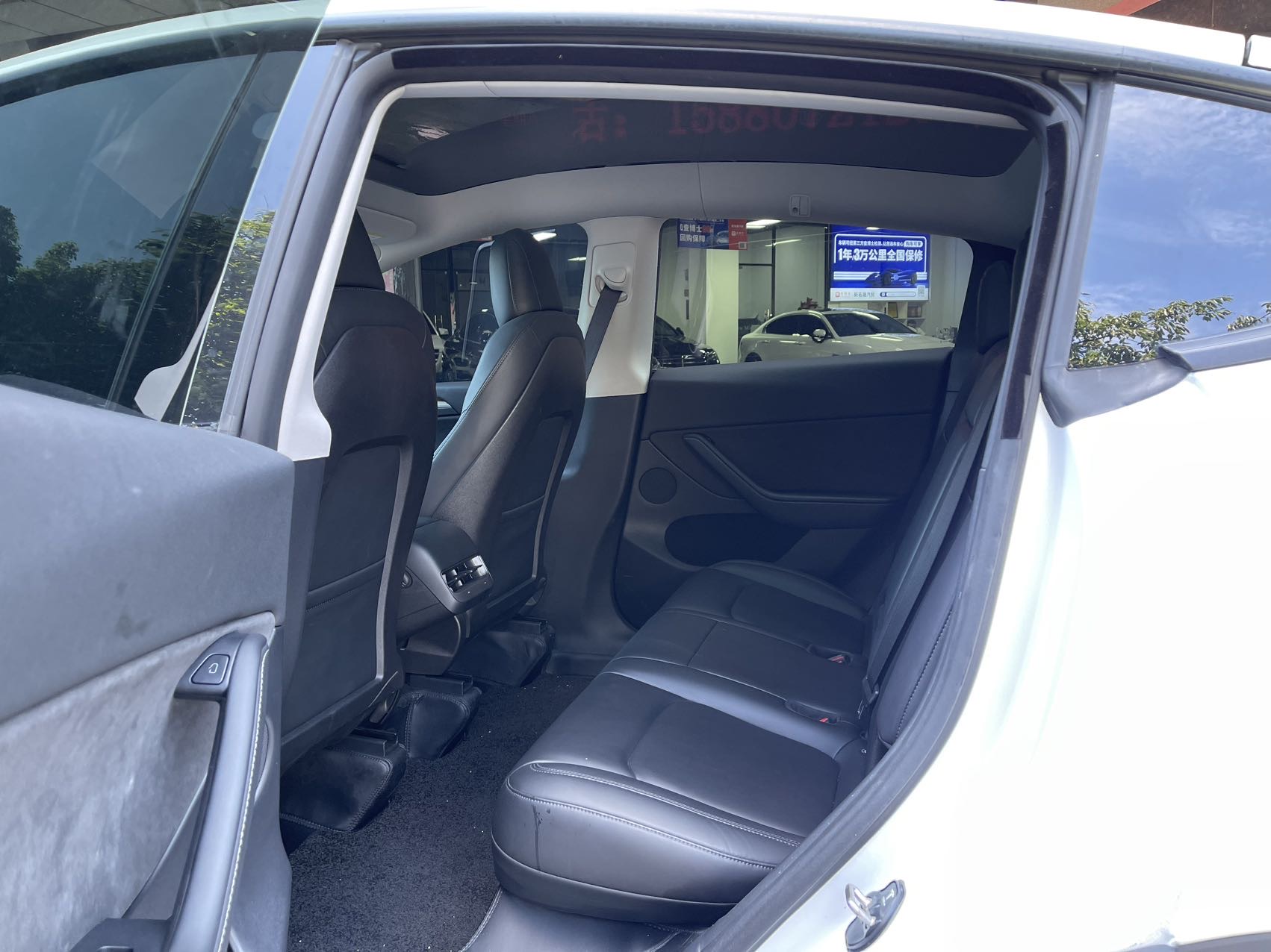 Tesla Model Y 2022 car image #8