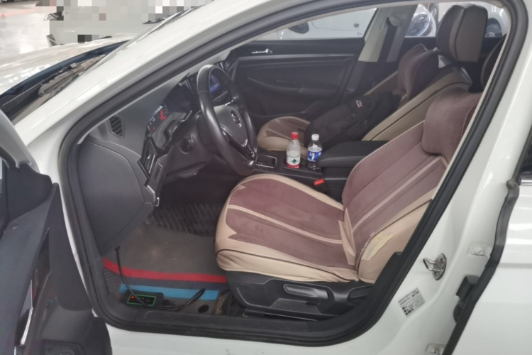 Volkswagen Bora 2022 car image #15
