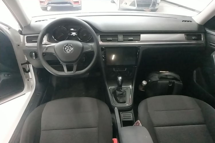 Volkswagen Bora 2020 immagine di auto #10
