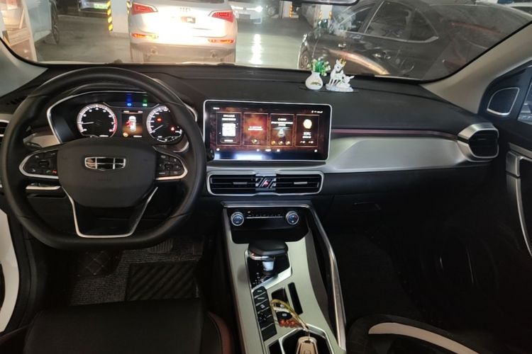 GEELY Coolray 2022 изображение автомобиля #13