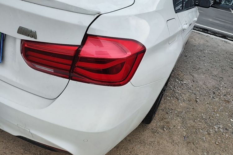 BMW 3 Series 2017 #8 BMW 3 Series 2017 car image #8