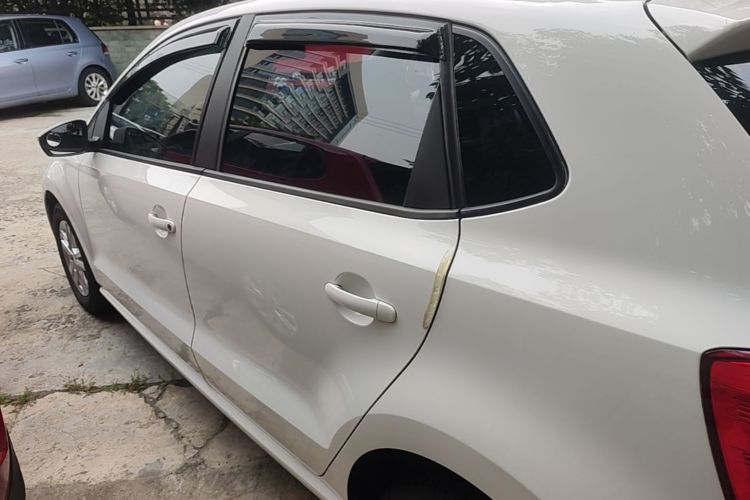 Volkswagen Polo 2019 car image #5