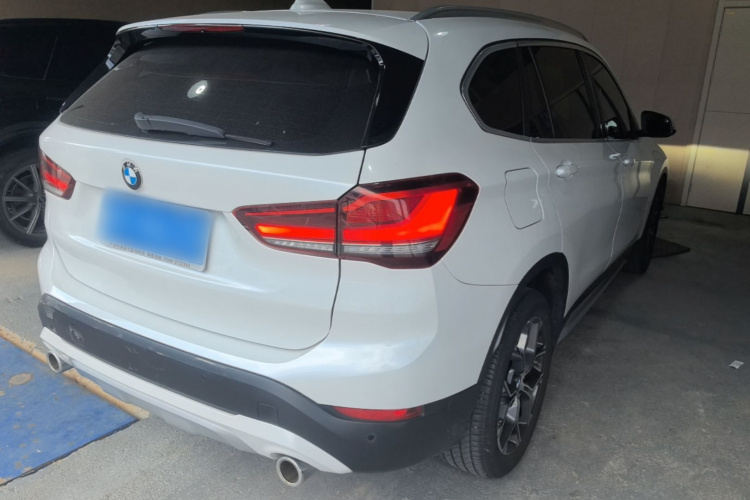 BMW X1 2022 car image #7