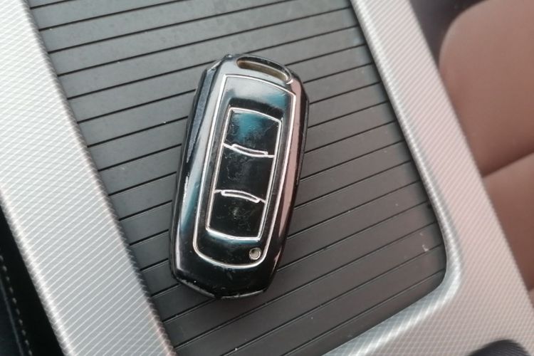 GEELY Emgrand GS 2018 car image #9