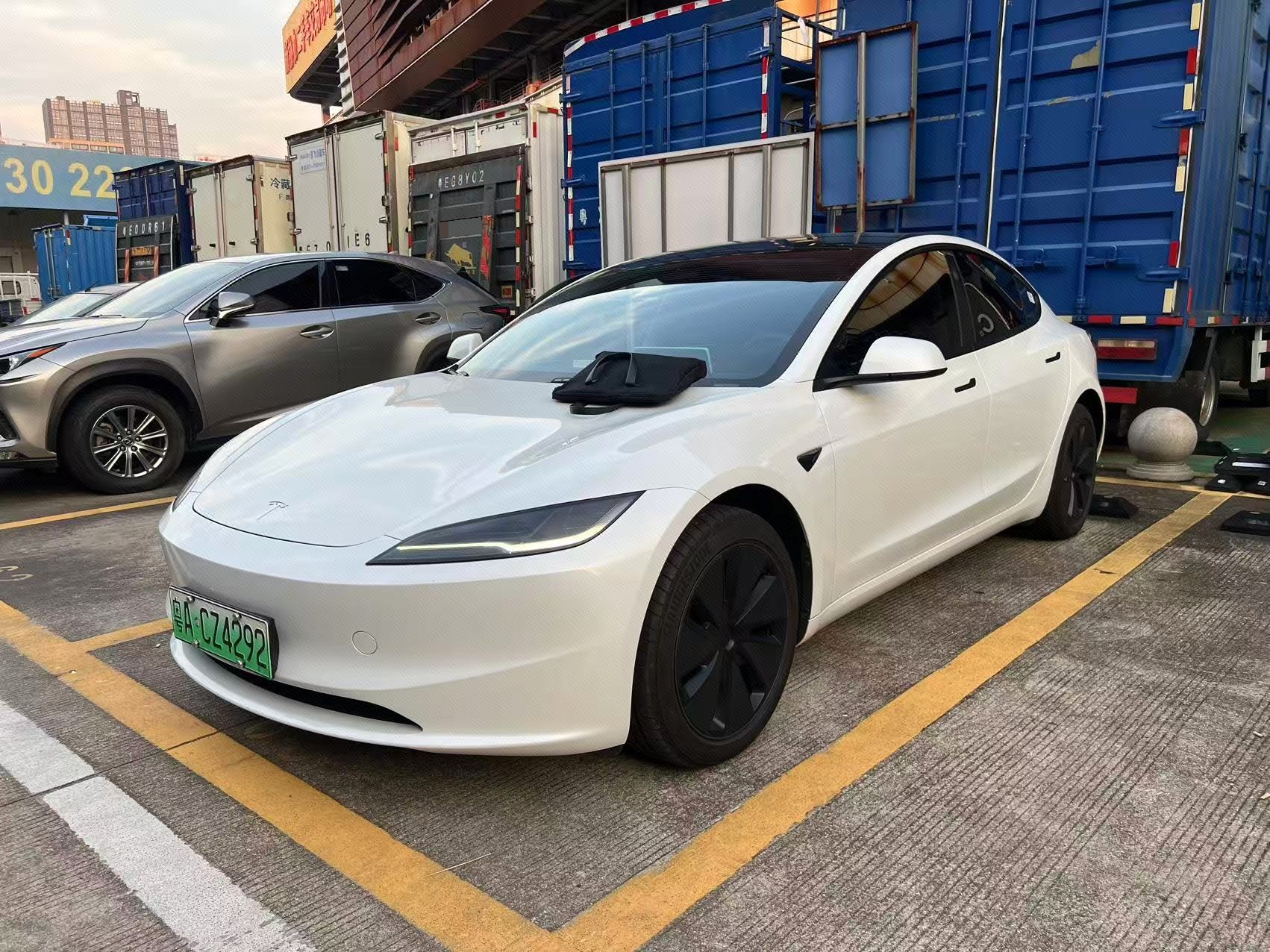 Tesla Model 3 2025 Tesla Model 3 2025 car image