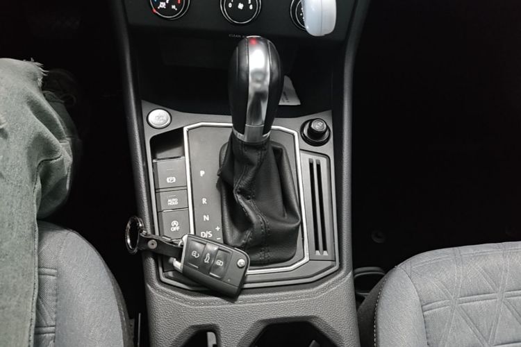 Volkswagen Lavida 2022 car image #14