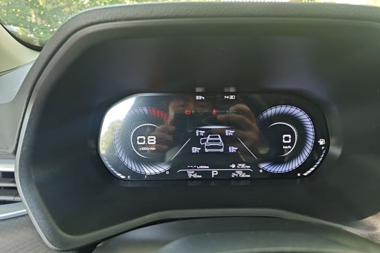 GEELY Emgrand 2024 car image #12