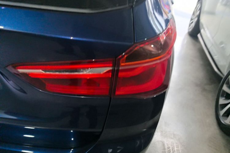 BMW X1 2018 #8 BMW X1 2018 car image #8