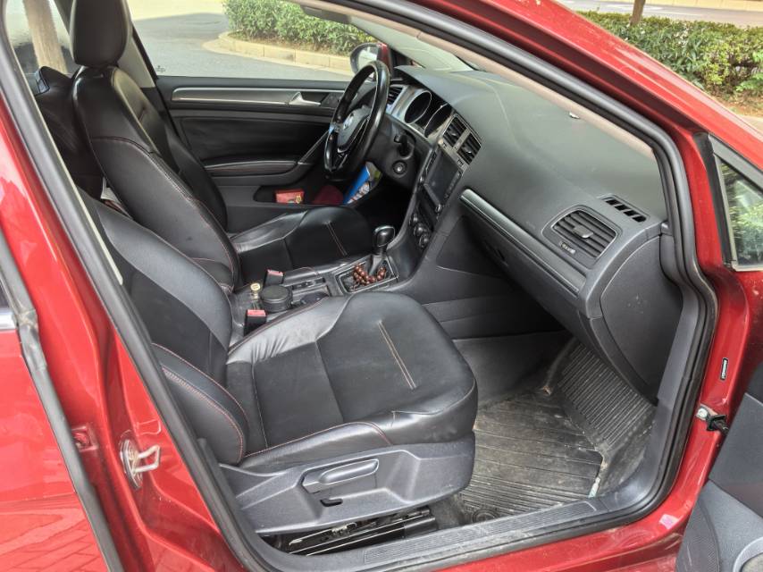 Volkswagen Golf 2016 car image #3
