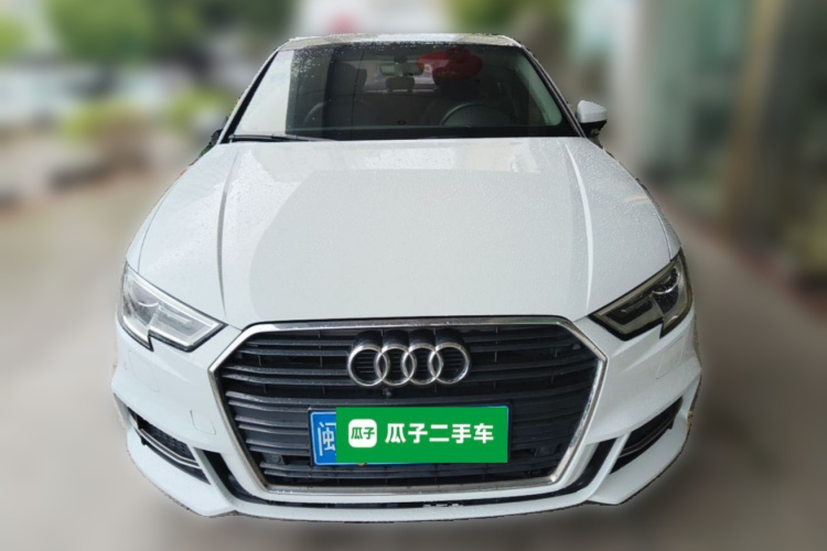 Audi A3 2018 car image #3