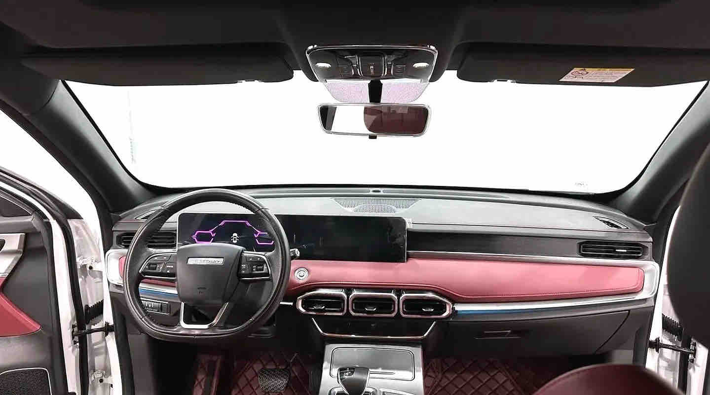 Jetour X70 PLUS 2023 car image #3