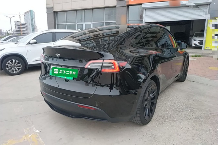 Tesla Model Y 2023 #7 Tesla Model Y 2023 immagine di auto #7
