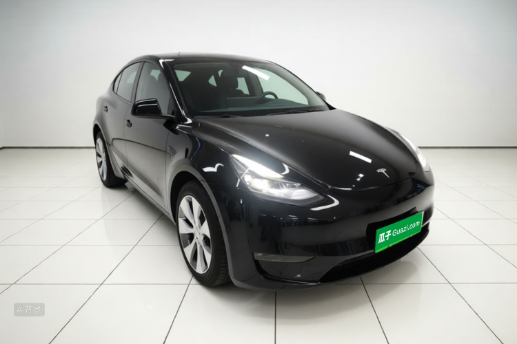 Tesla Model Y 2022 car image #3