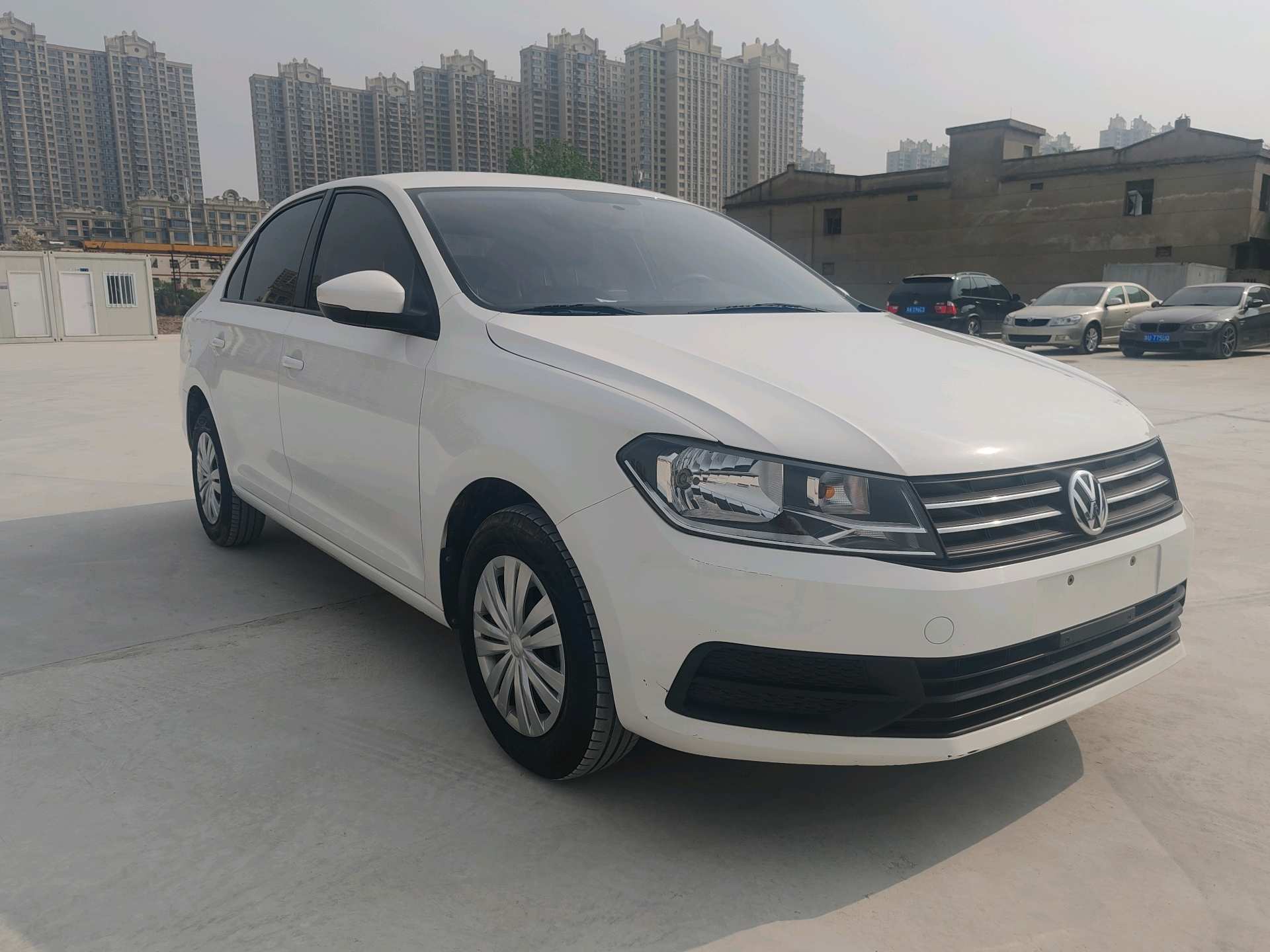 Volkswagen Santana 2021 car image #2