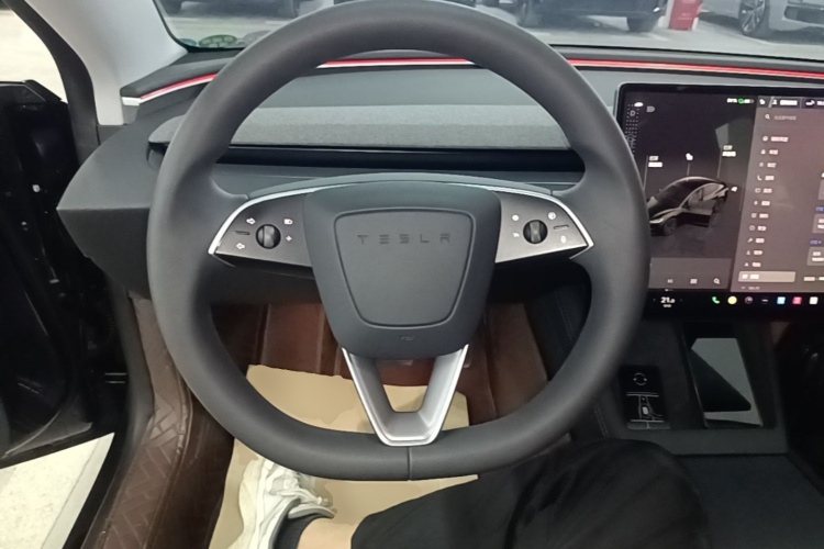 Tesla Model 3 2024 #11 Tesla Model 3 2024 car image #11