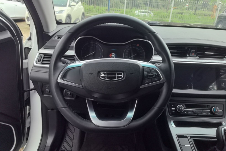 GEELY Emgrand 2020 car image #11