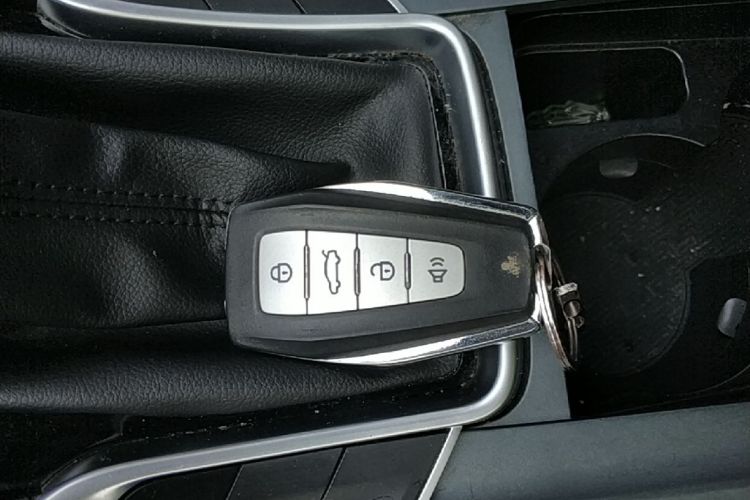 GEELY Emgrand 2022 car image #9