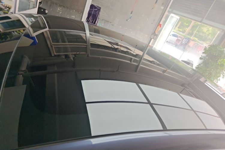Tesla Model 3 2020 car image #25
